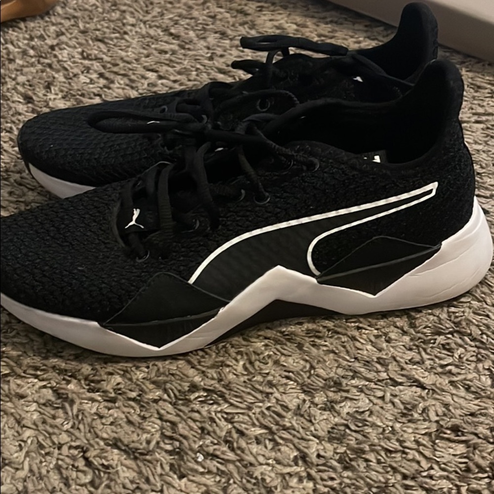 Womens puma sneakers